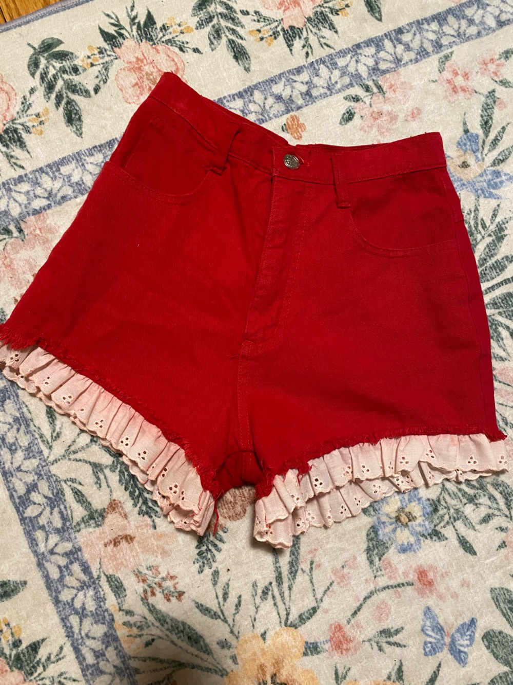Vintage Red High Rise Ruffle Shorts - Picture 8 of 9